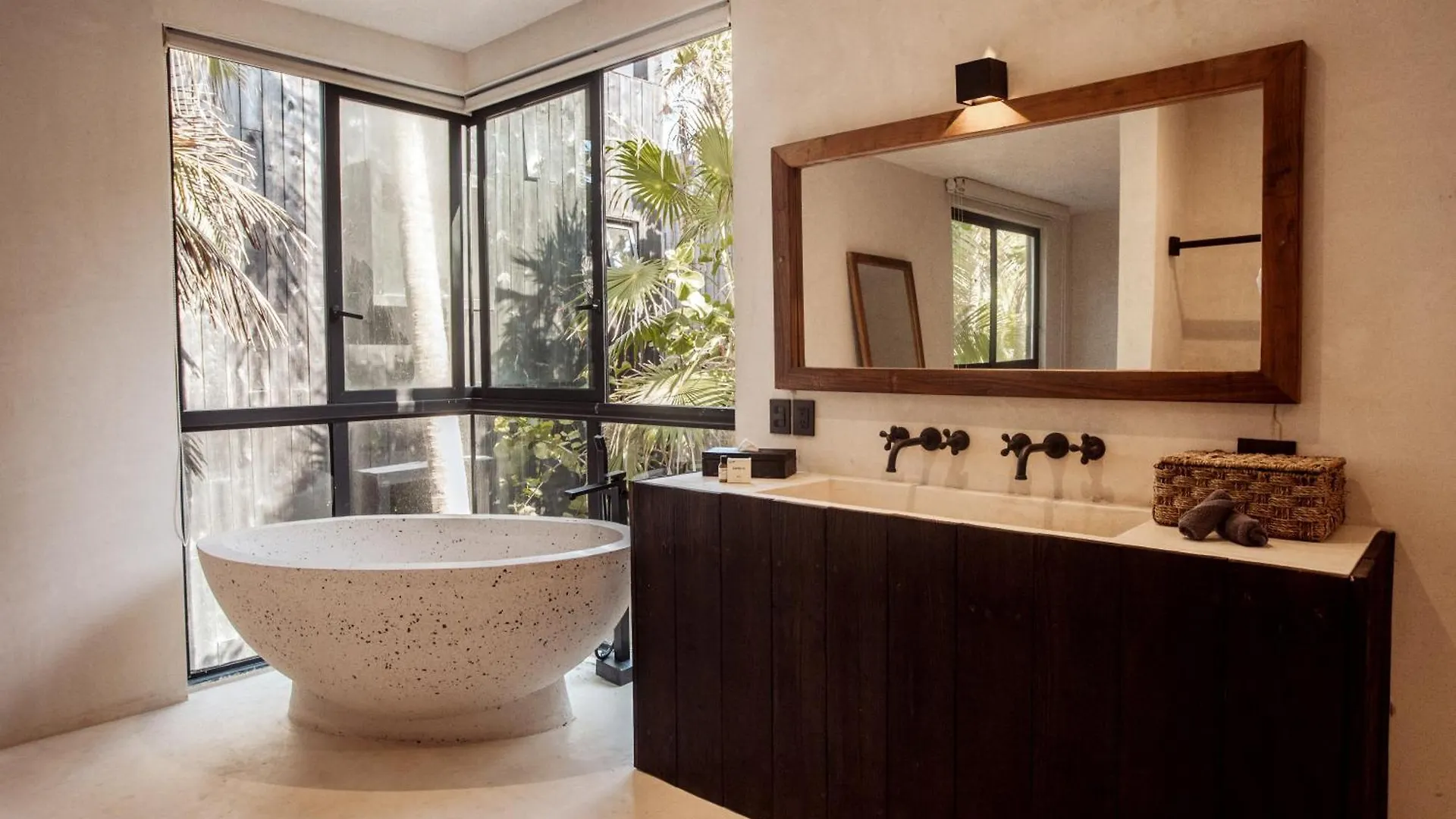 Umi Tulum Hotel